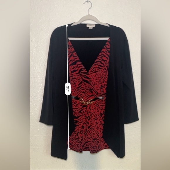 Jaclyn Smith animal print top with sewn in cardigan size large - Picture 4 of 8